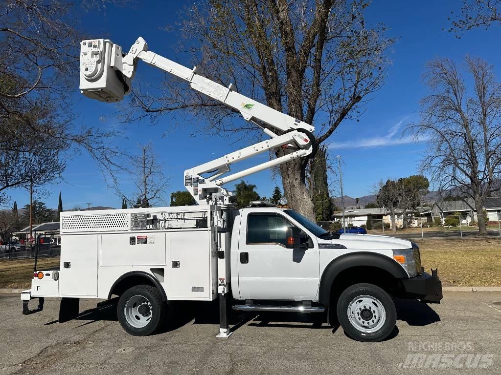 Ford F 550 Kita