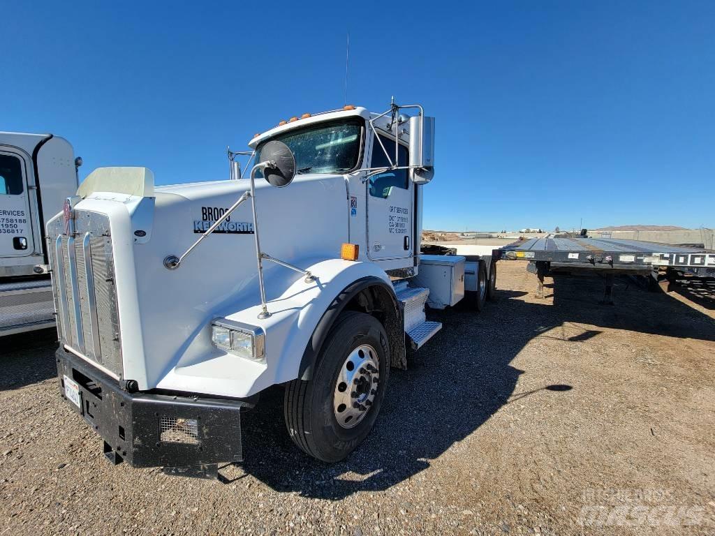 Kenworth T 800 Naudoti vilkikai