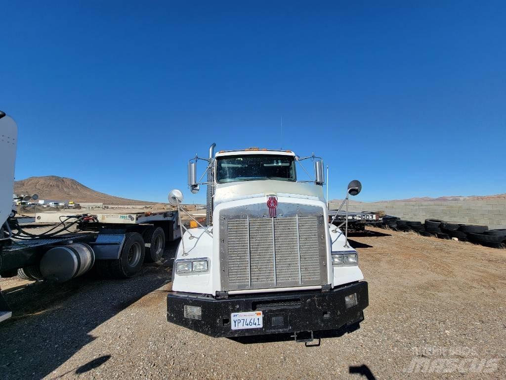 Kenworth T 800 Naudoti vilkikai