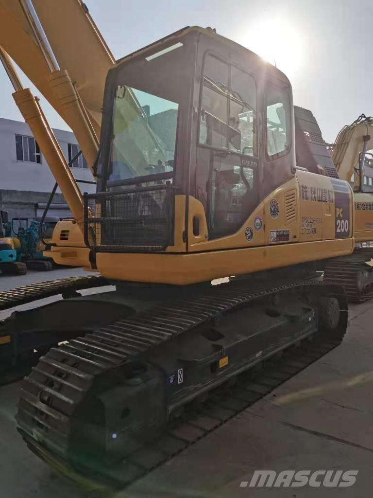 Komatsu PC 200-7 Vikšriniai ekskavatoriai