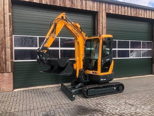 Hyundai R25Z-9AK Mini ekskavatoriai < 7 t