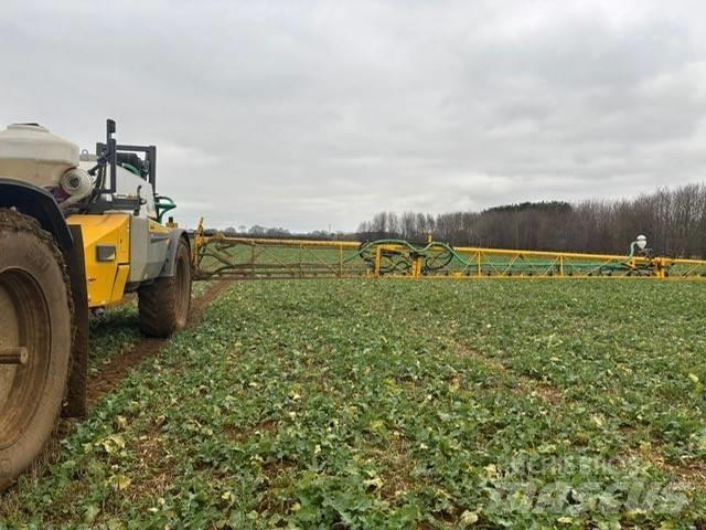 Chafer SENTRY 6000 Prikabinami purkštuvai