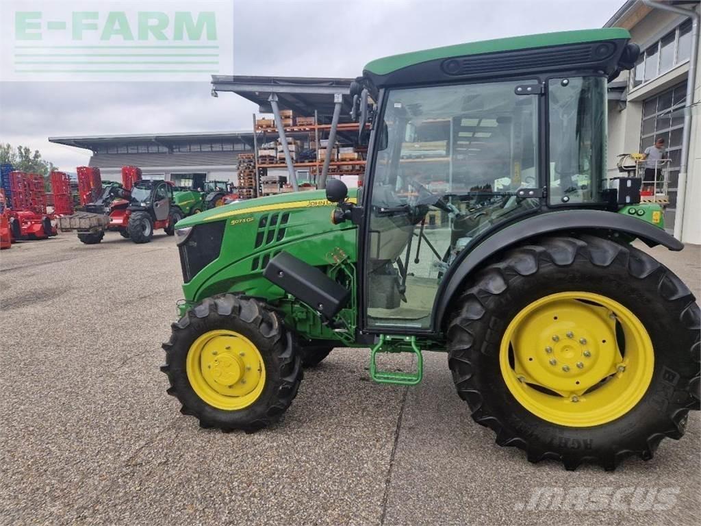 John Deere 5075 GF Traktoriai