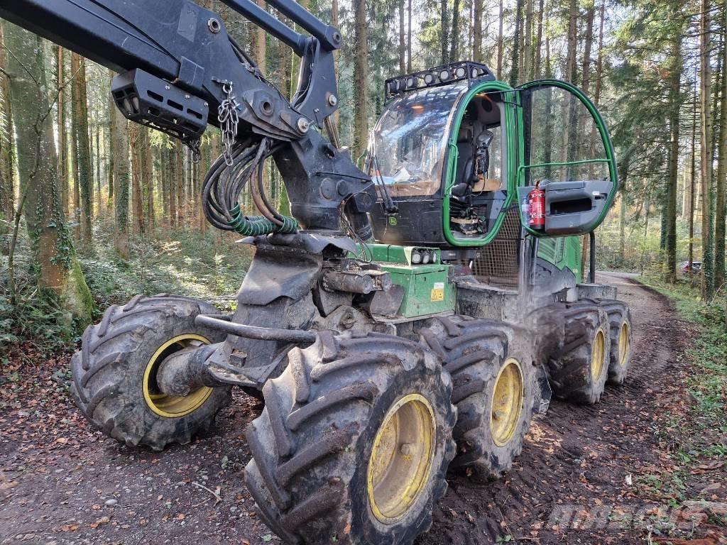 John Deere 1270 E Miško technika (Harvesteriai)