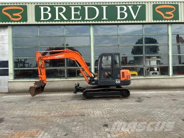 Daewoo SL 55-V Vikšriniai ekskavatoriai