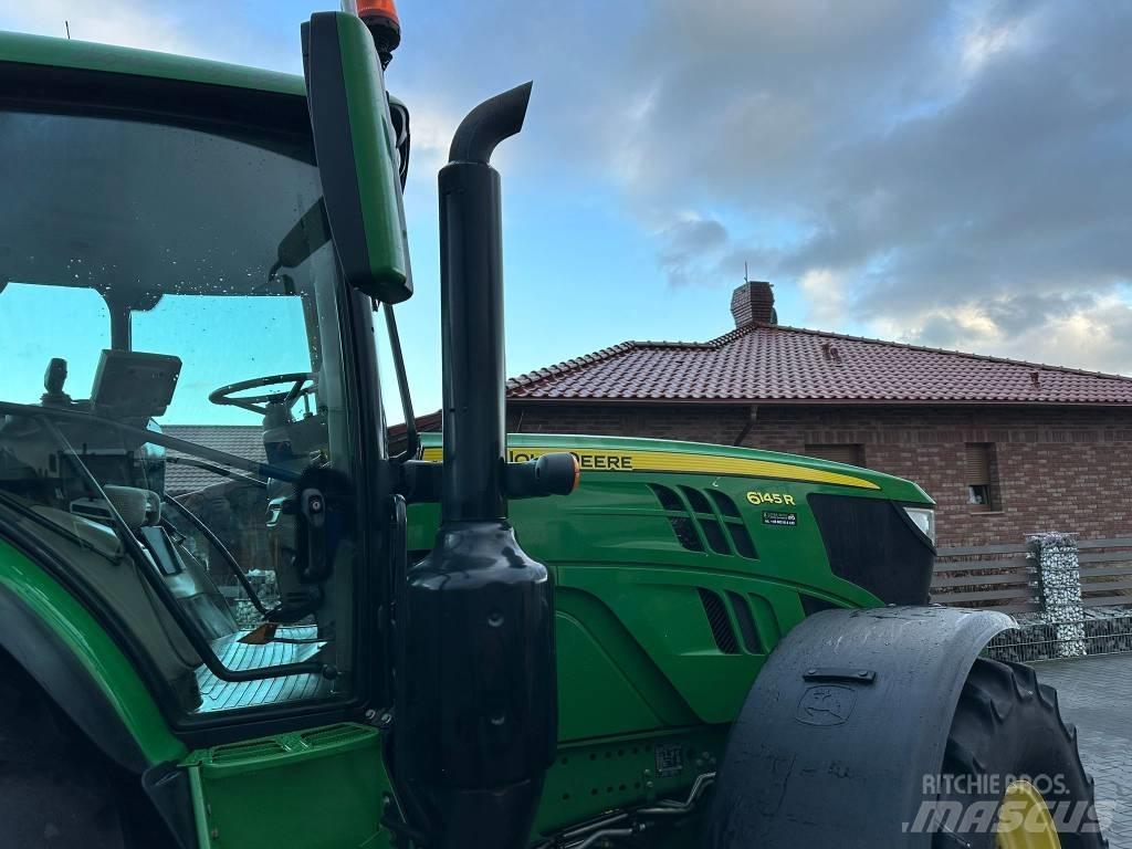 John Deere 6145 R Traktoriai