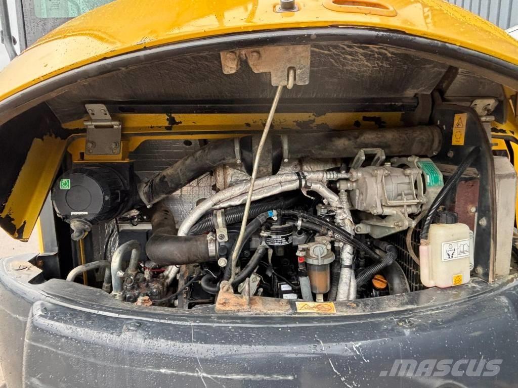 Komatsu PC 80 MR-3 Vidutinės galios ekskavatoriai 7-12 t