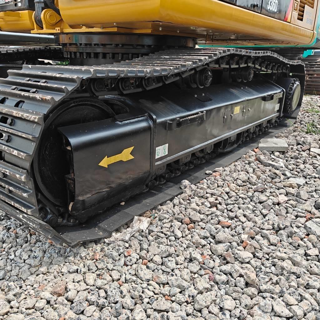 CAT 336D2 Vikšriniai ekskavatoriai