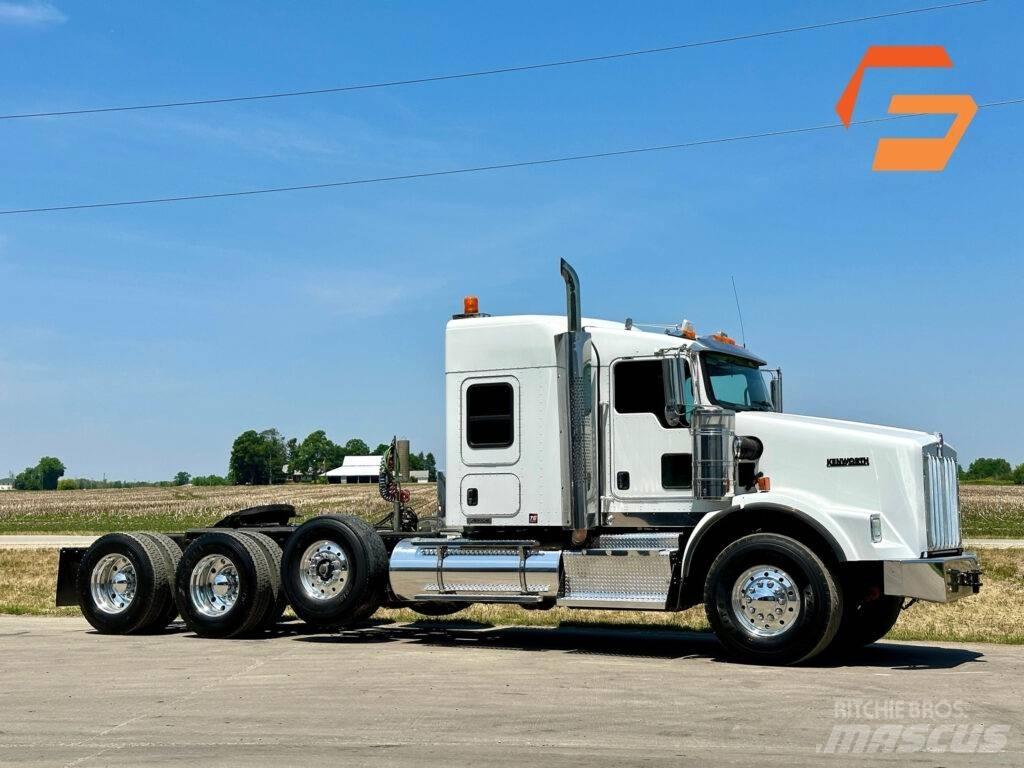 Kenworth T 800 Naudoti vilkikai