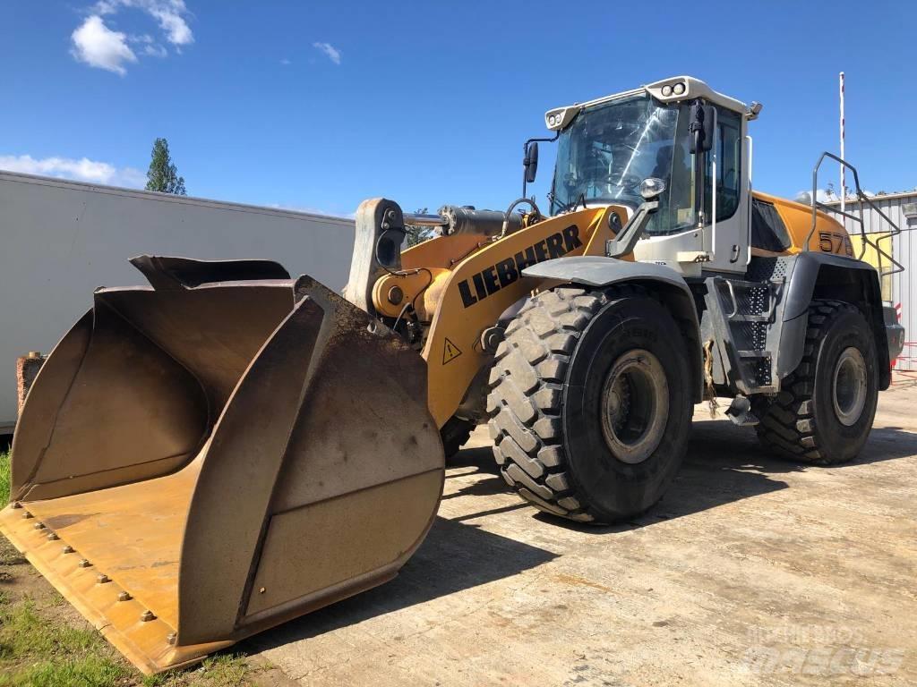 Liebherr L 576 Naudoti ratiniai krautuvai
