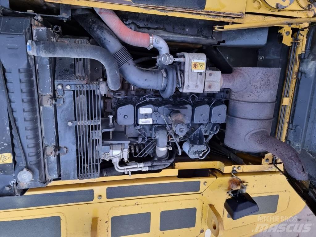 Komatsu PC 240-7 Vikšriniai ekskavatoriai