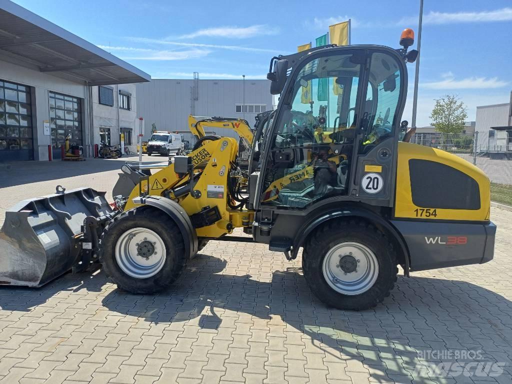 Wacker Neuson WL38 Naudoti ratiniai krautuvai