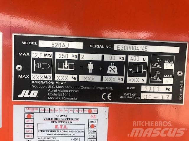 JLG 520 AJ Alkūniniai keltuvai