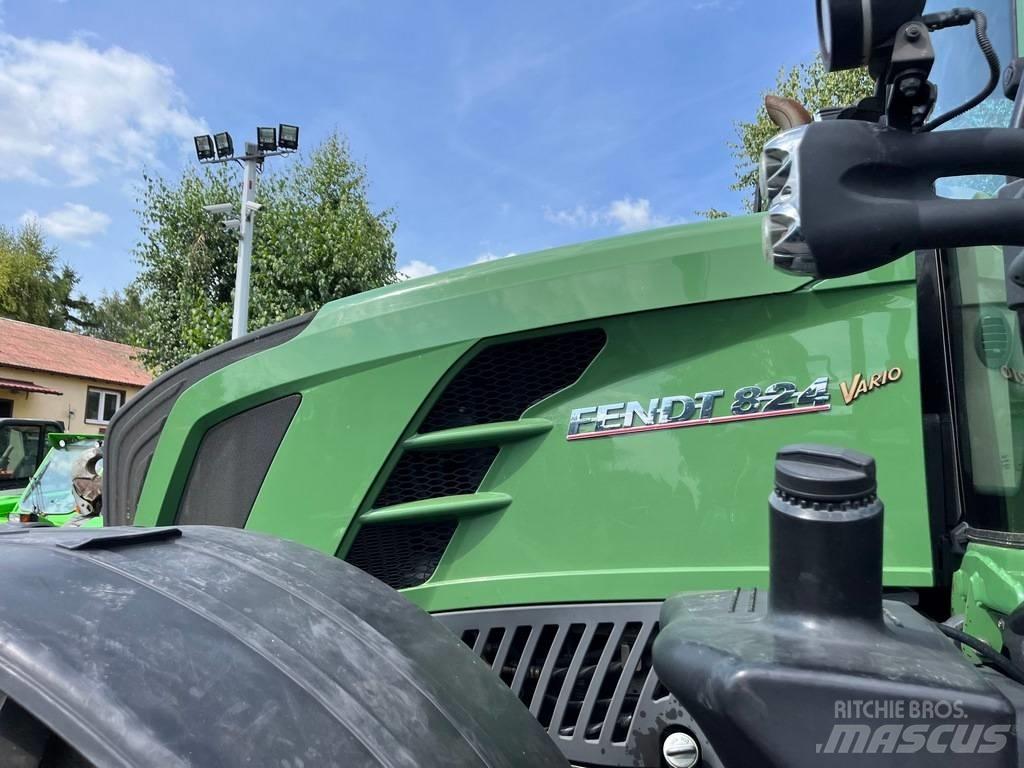 Fendt 824 VARIO Traktoriai