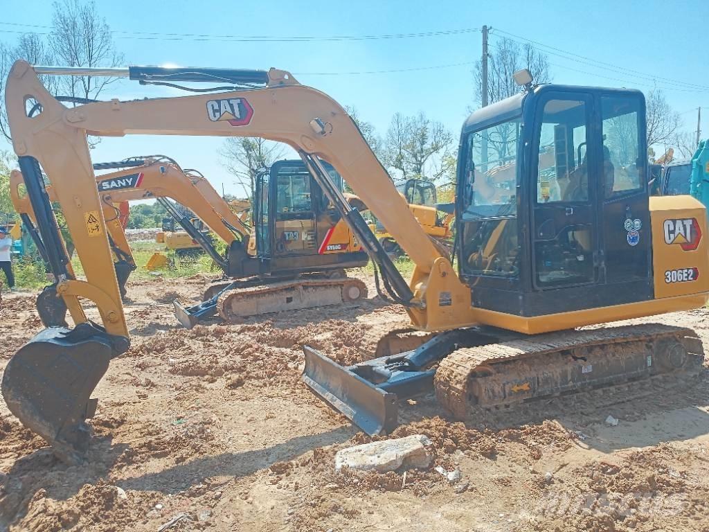 CAT 306 Vikšriniai ekskavatoriai