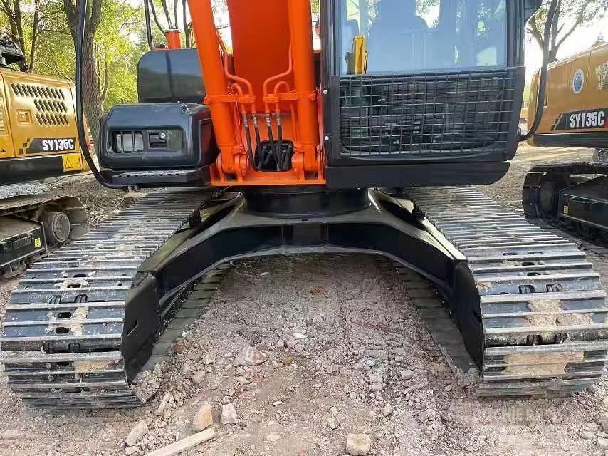 Hitachi ZX120 Vikšriniai ekskavatoriai