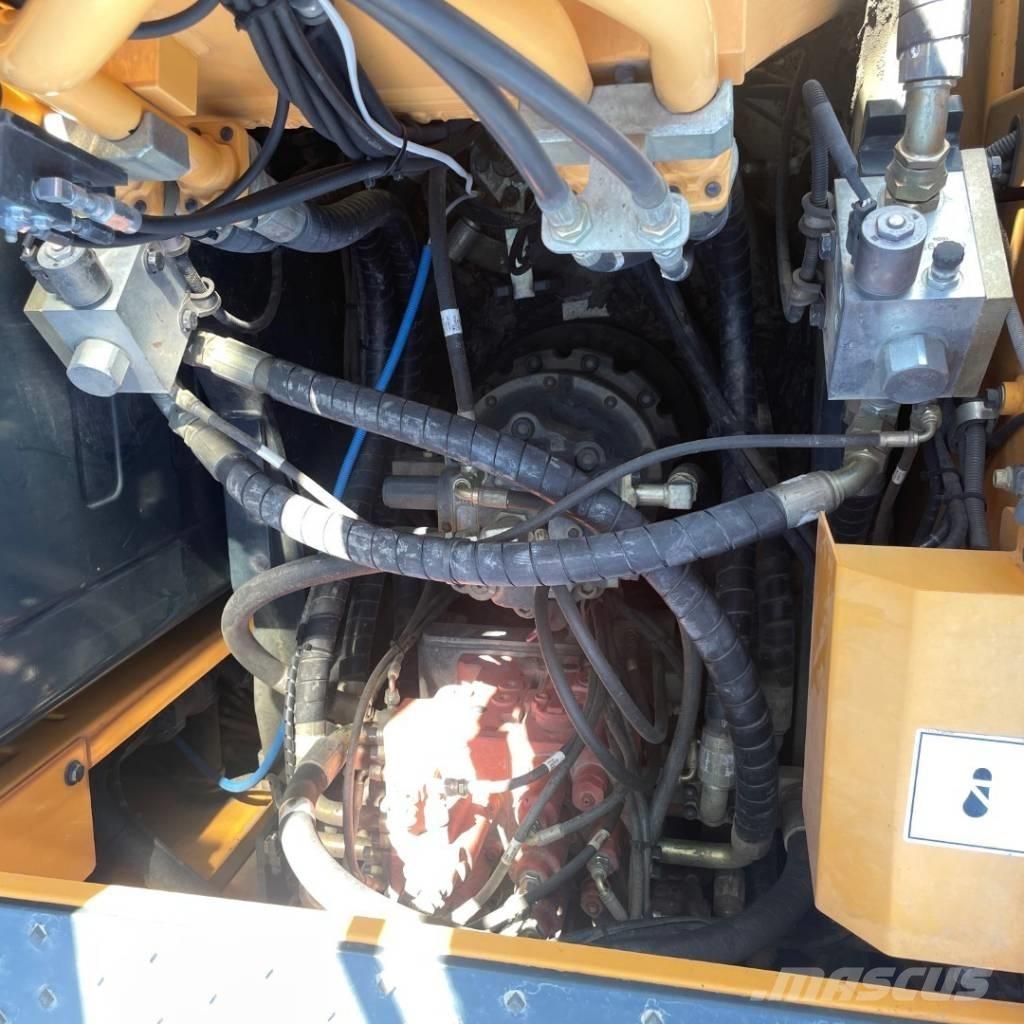 Hyundai HX220L Vikšriniai ekskavatoriai