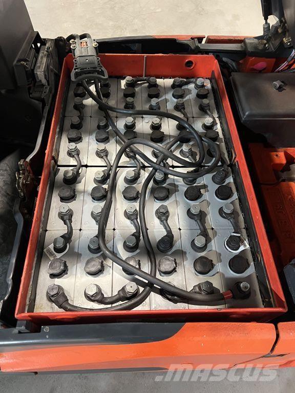 Linde E16C-02 Elektriniai šakiniai krautuvai