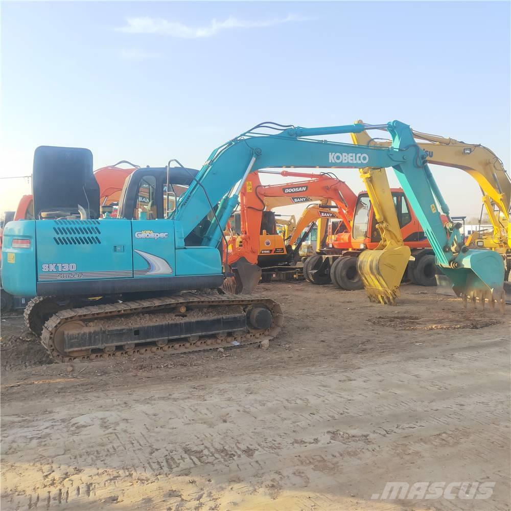 Kobelco SK130 Vikšriniai ekskavatoriai