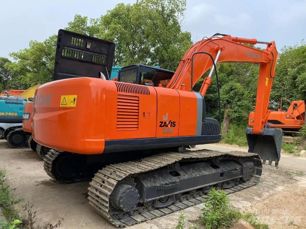 Hitachi ZX 210 Vikšriniai ekskavatoriai
