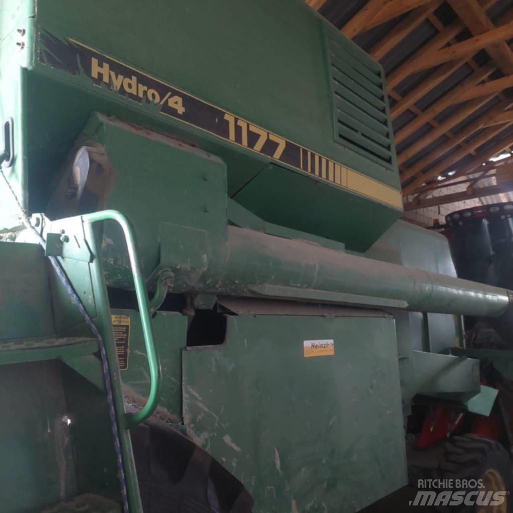 John Deere 1177 Derliaus nuėmimo kombainai