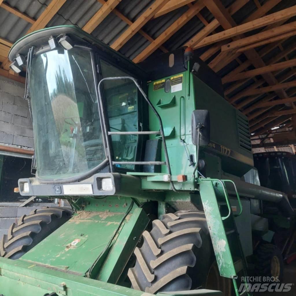 John Deere 1177 Derliaus nuėmimo kombainai