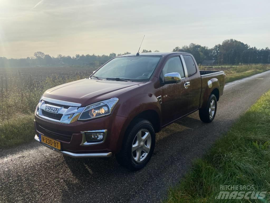 Isuzu D-MAX Pikapai / Bortiniai sunkvežimiai