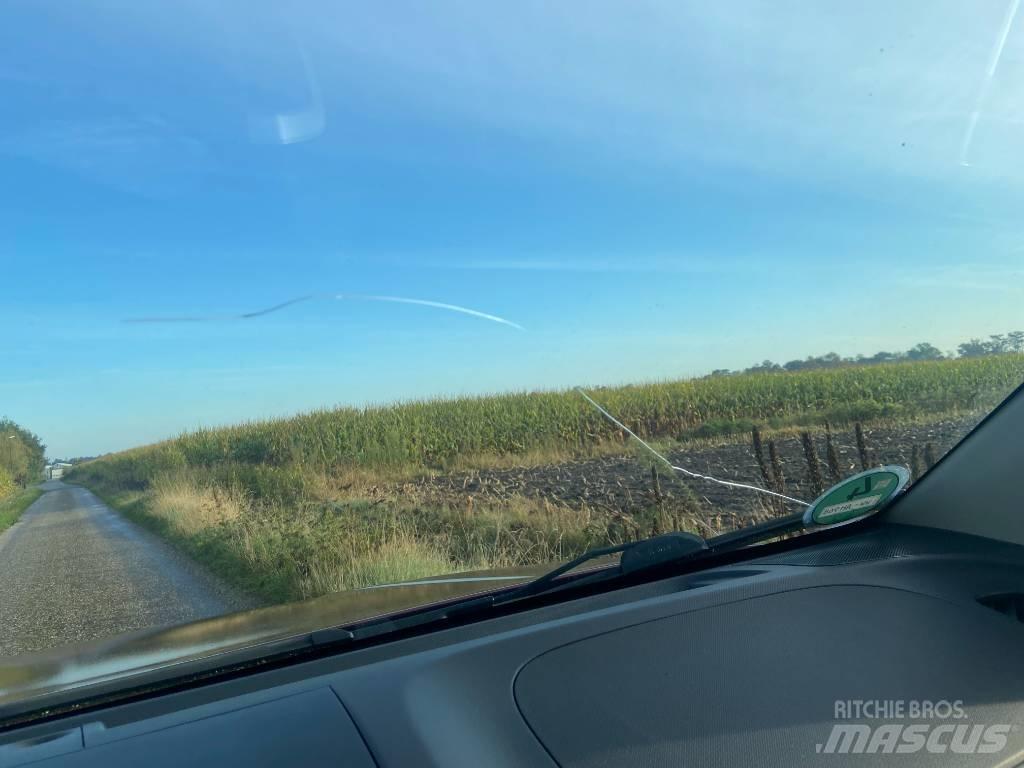 Isuzu D-MAX Pikapai / Bortiniai sunkvežimiai