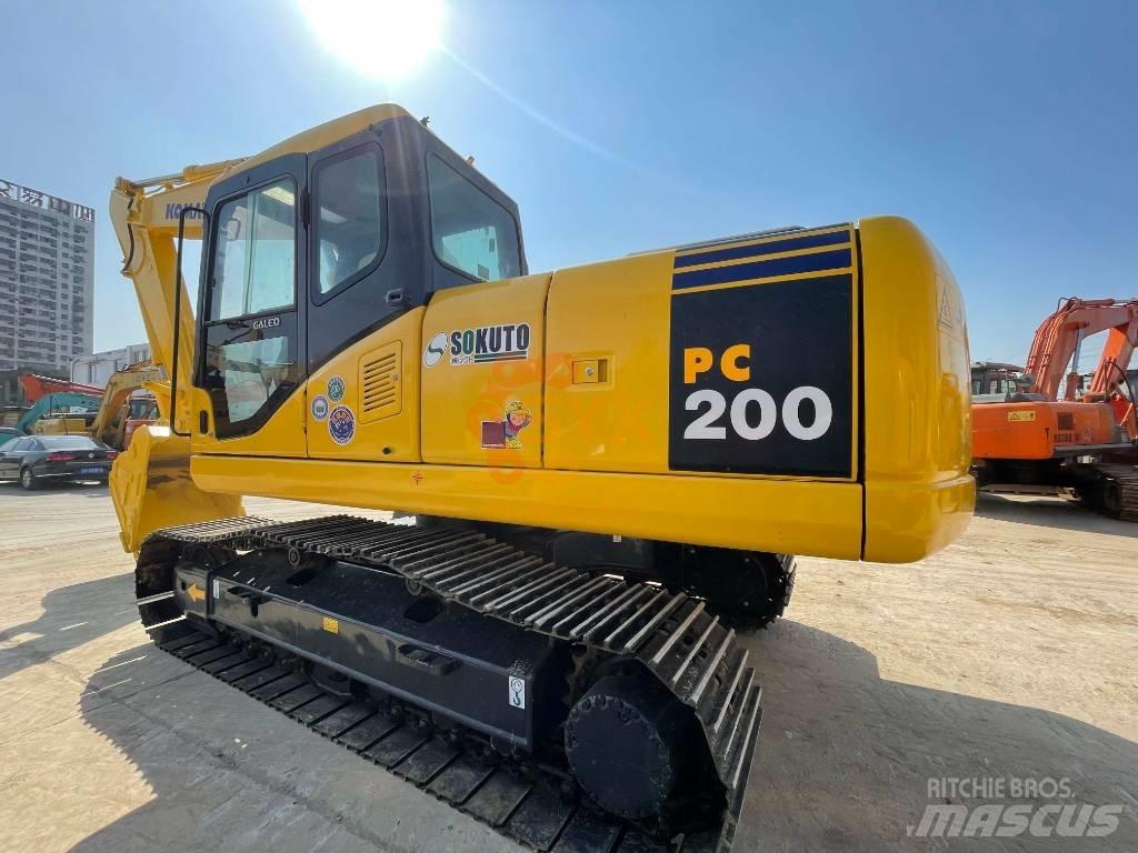 Komatsu PC 200 Vikšriniai ekskavatoriai