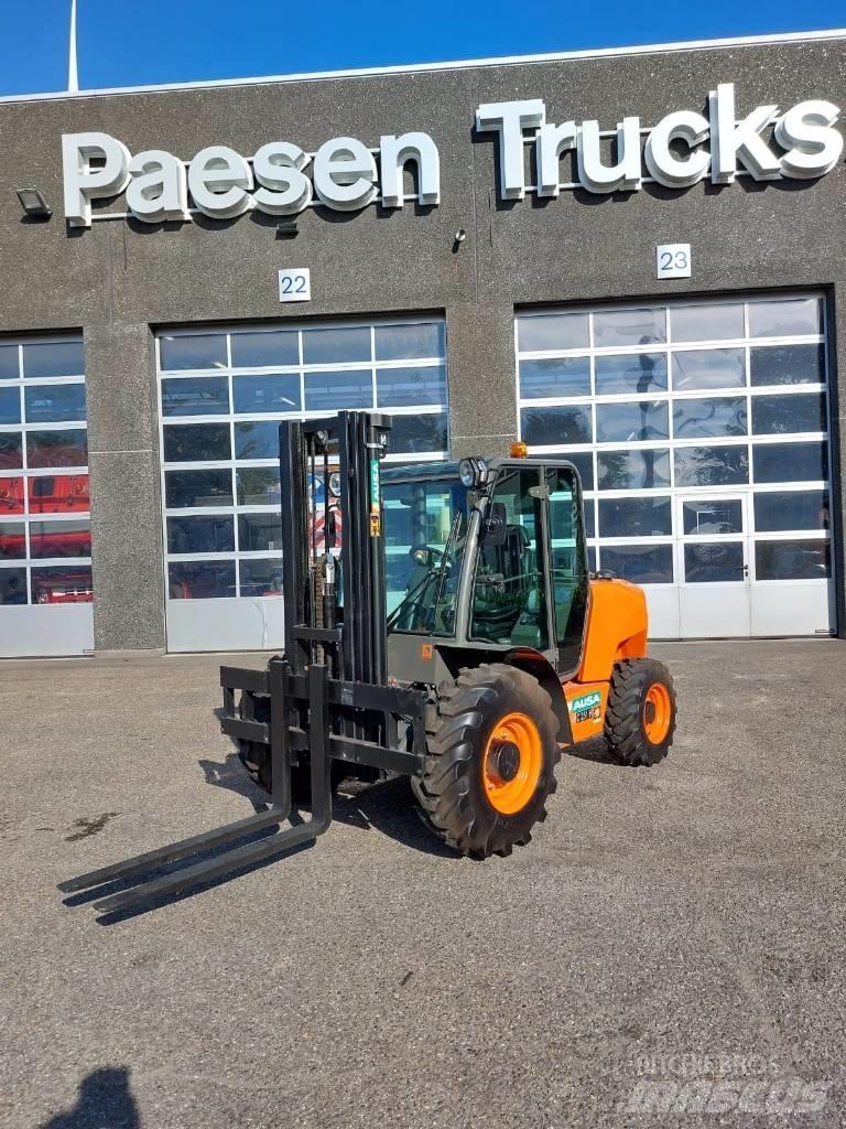 Ausa C 251 H x4 Visureigiai krautuvai