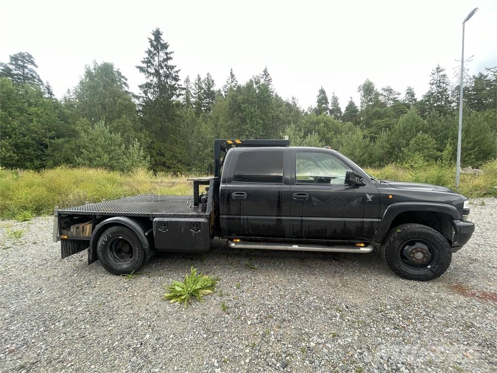 Chevrolet 4x4 3500 Pagalbos kelyje automobiliai