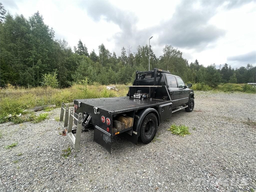 Chevrolet 4x4 3500 Pagalbos kelyje automobiliai