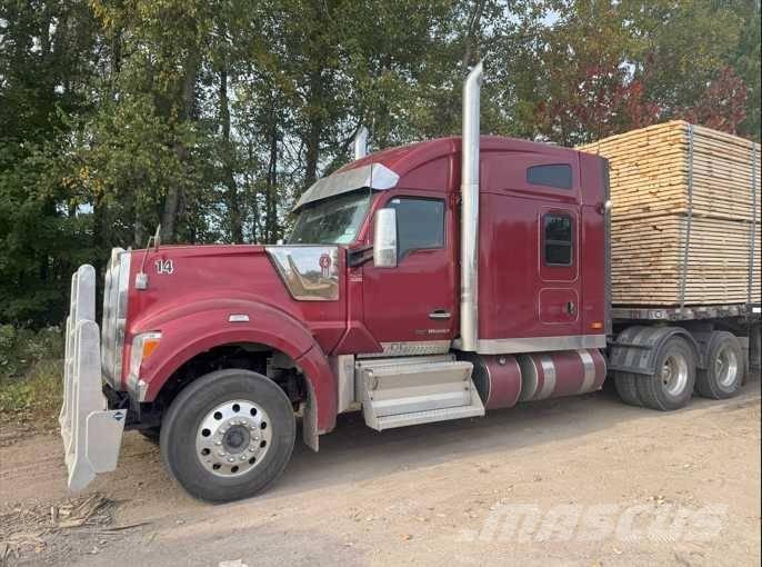 Kenworth W 990 Naudoti vilkikai