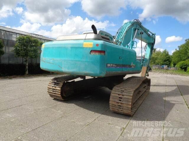 Kobelco SK250NLC Vikšriniai ekskavatoriai