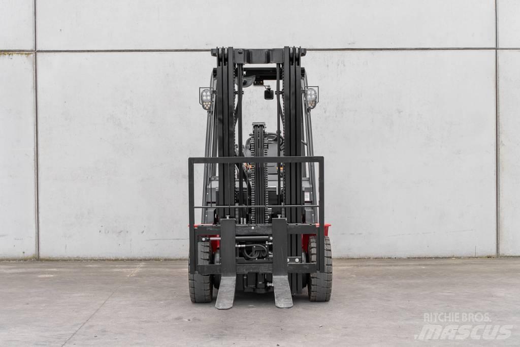 Manitou ME 425 Elektriniai šakiniai krautuvai
