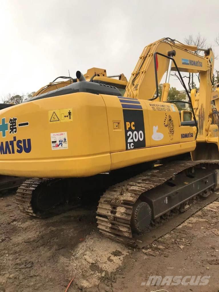 Komatsu PC 200-7 Vikšriniai ekskavatoriai