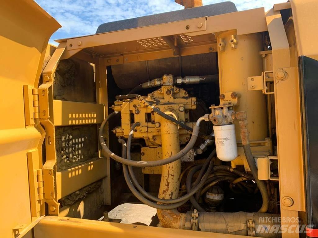CAT 320BL Vikšriniai ekskavatoriai