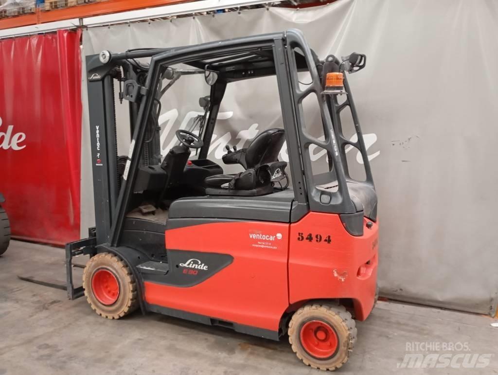 Linde E 30 Elektriniai šakiniai krautuvai