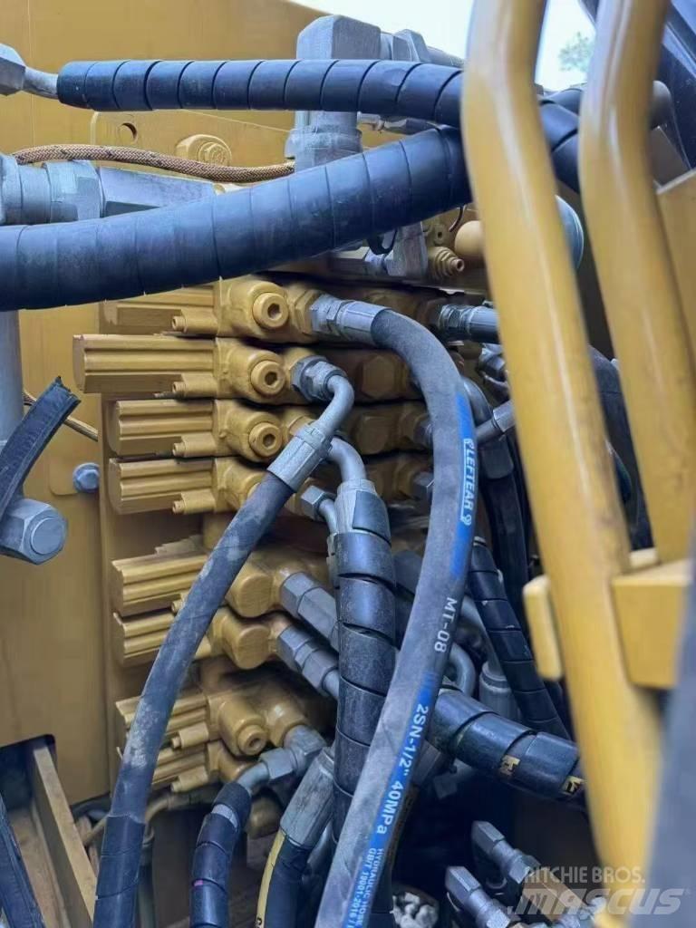 CAT 308E Vikšriniai ekskavatoriai