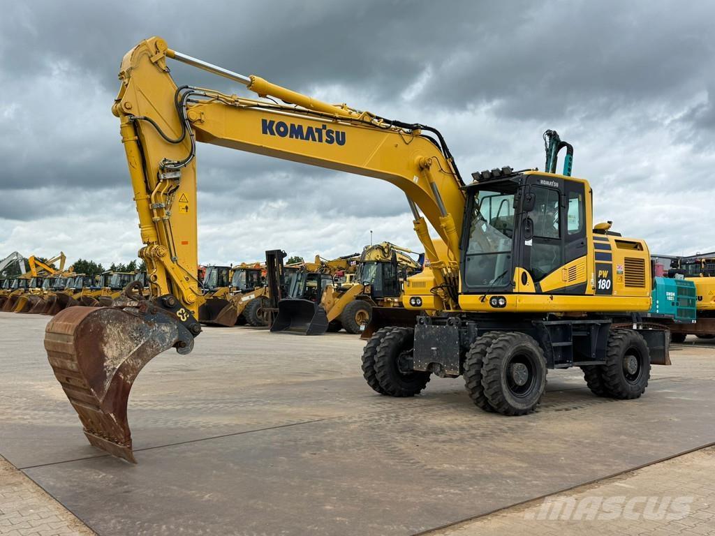 Komatsu PW180-11 Ratiniai ekskavatoriai