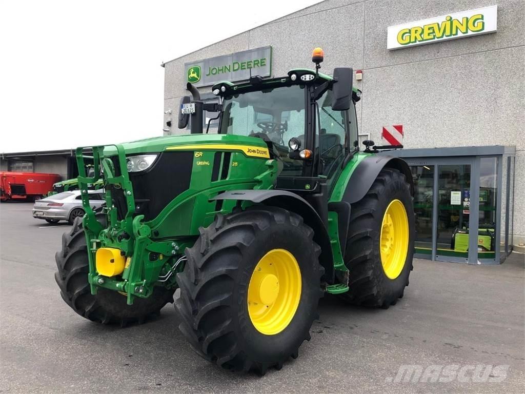 John Deere 6R215 Traktoriai