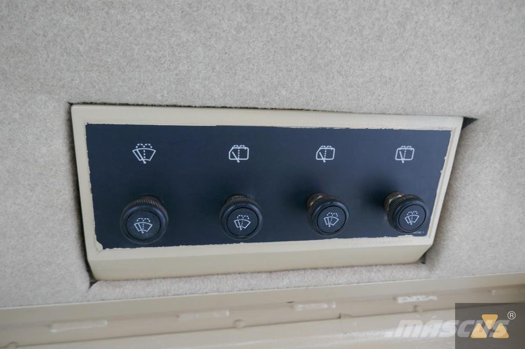 CAT D9R Ex-army Vikšriniai buldozeriai