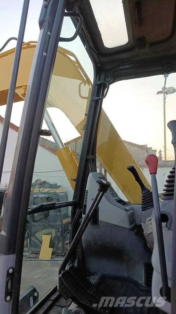 Komatsu PC 78 US Vikšriniai ekskavatoriai