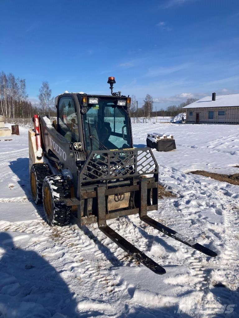 Volvo MC70C Krautuvai su šoniniu pasukimu