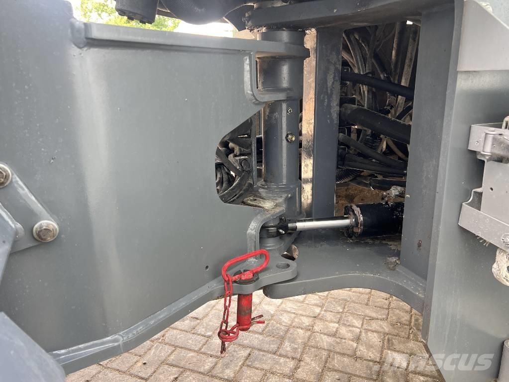 Terex TL 160    2016 Naudoti ratiniai krautuvai