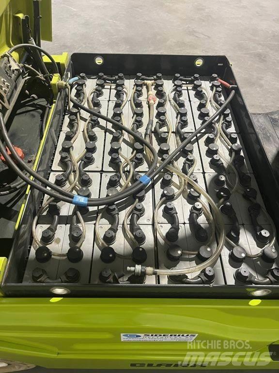Clark GEX30S Elektriniai šakiniai krautuvai