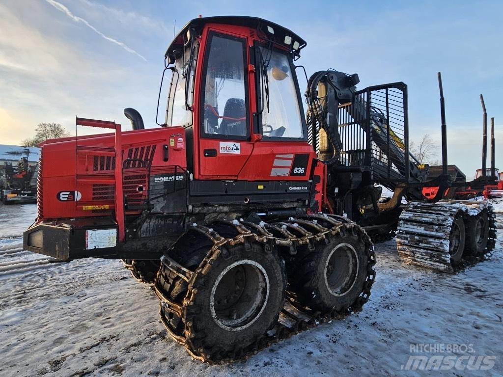 Komatsu 835 Naudoti miškovežiai (Forvarderiai)