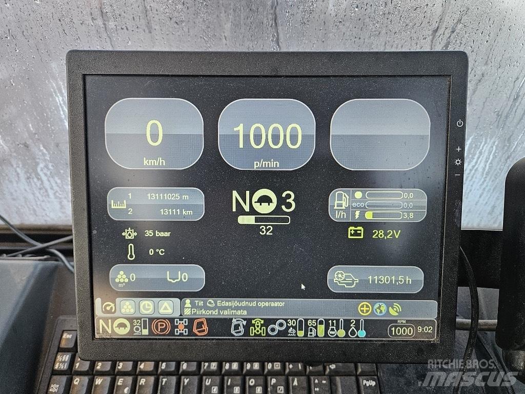 Komatsu 835 Naudoti miškovežiai (Forvarderiai)