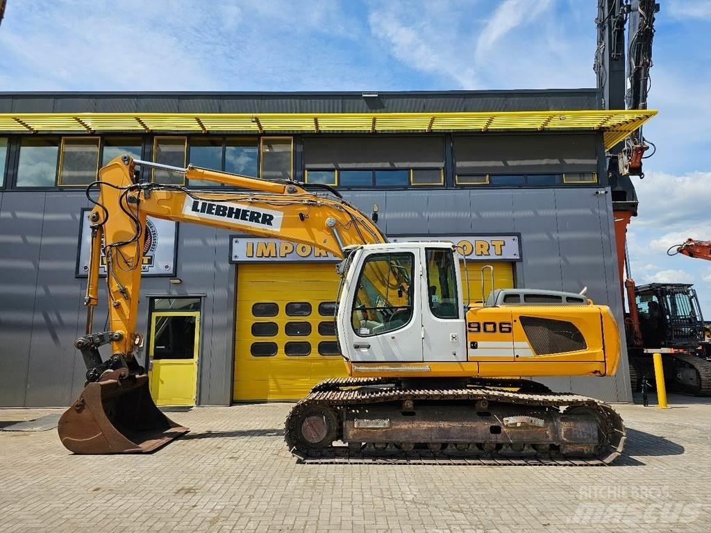 Liebherr 906 Vikšriniai ekskavatoriai
