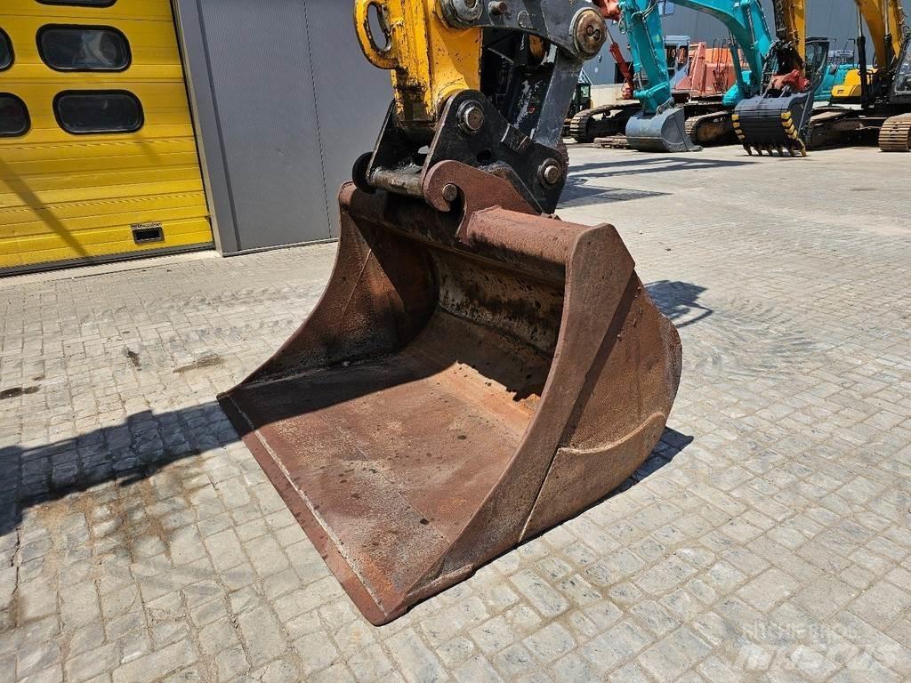 Liebherr 906 Vikšriniai ekskavatoriai